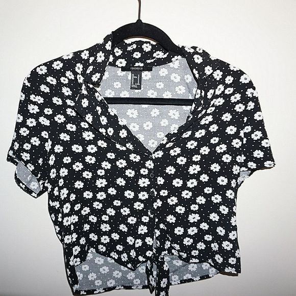 Forever 21 Tops - Black forever 21 blouse